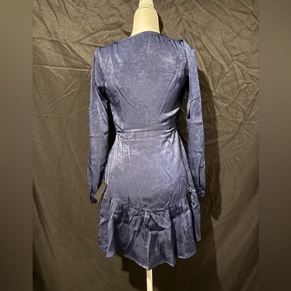 Lulus size XSMALL So Splendid Navy Blue Satin Long Sleeve Wrap Dress - Picture 2 of 8